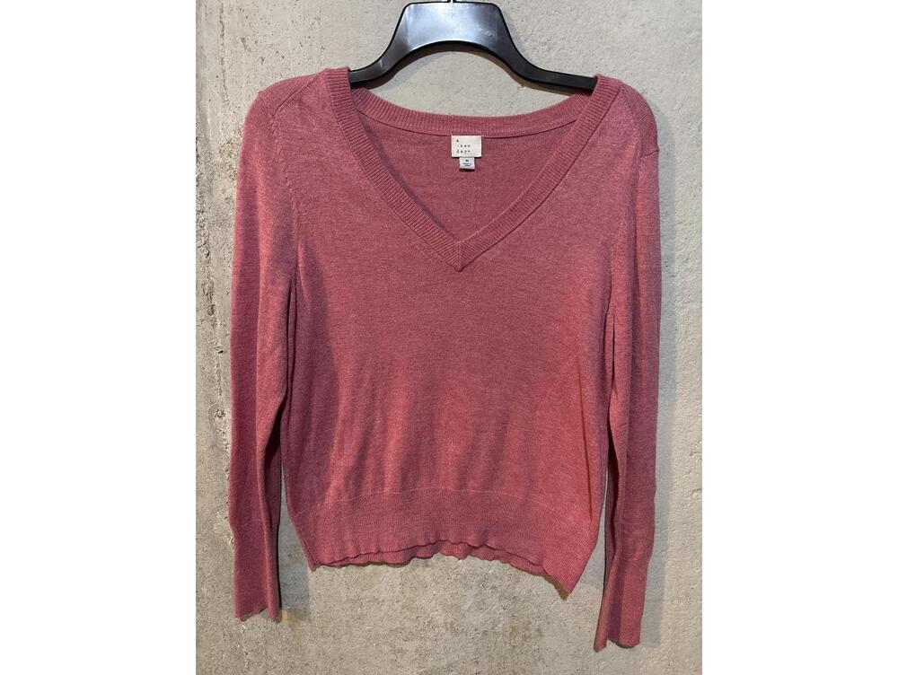 a new day Women's V-Neck Sweater Medium Pink